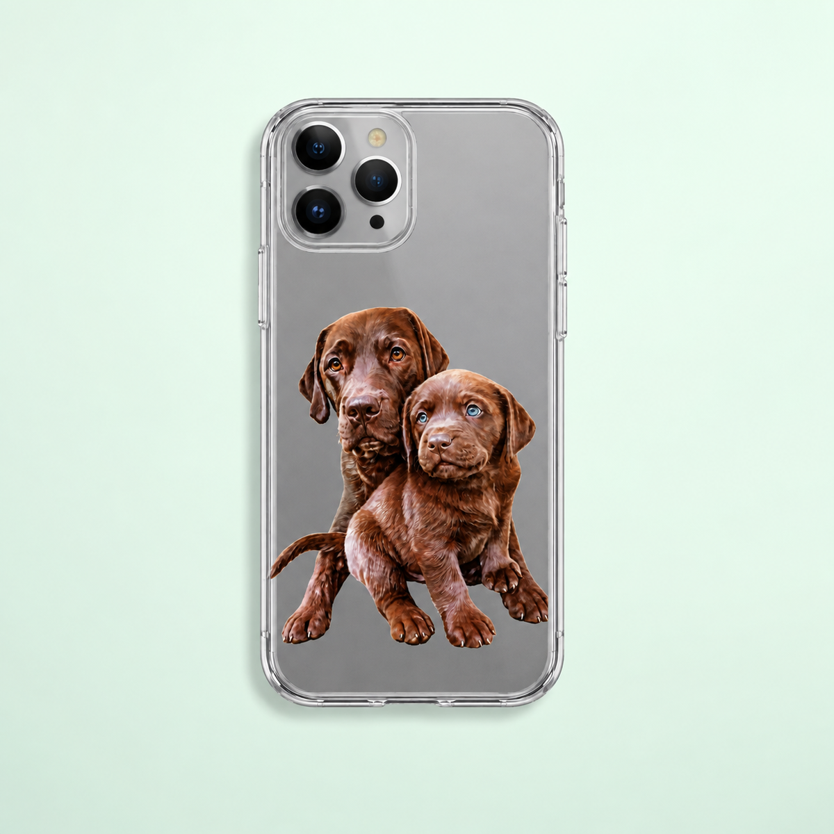 Funda de móvil transparente personalizada con la imagen de dos cachorros de labrador marrones.