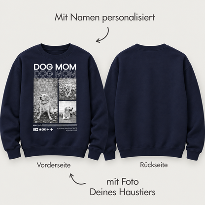 Sudadera azul oscuro con el texto "DOG MOM" y espacio para una foto personalizada en la espalda.