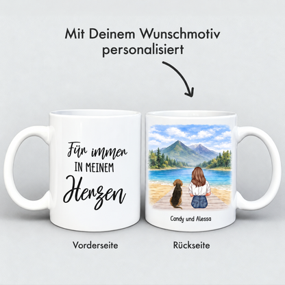 Taza blanca personalizada con texto e ilustración de una persona con un perro junto a un lago.