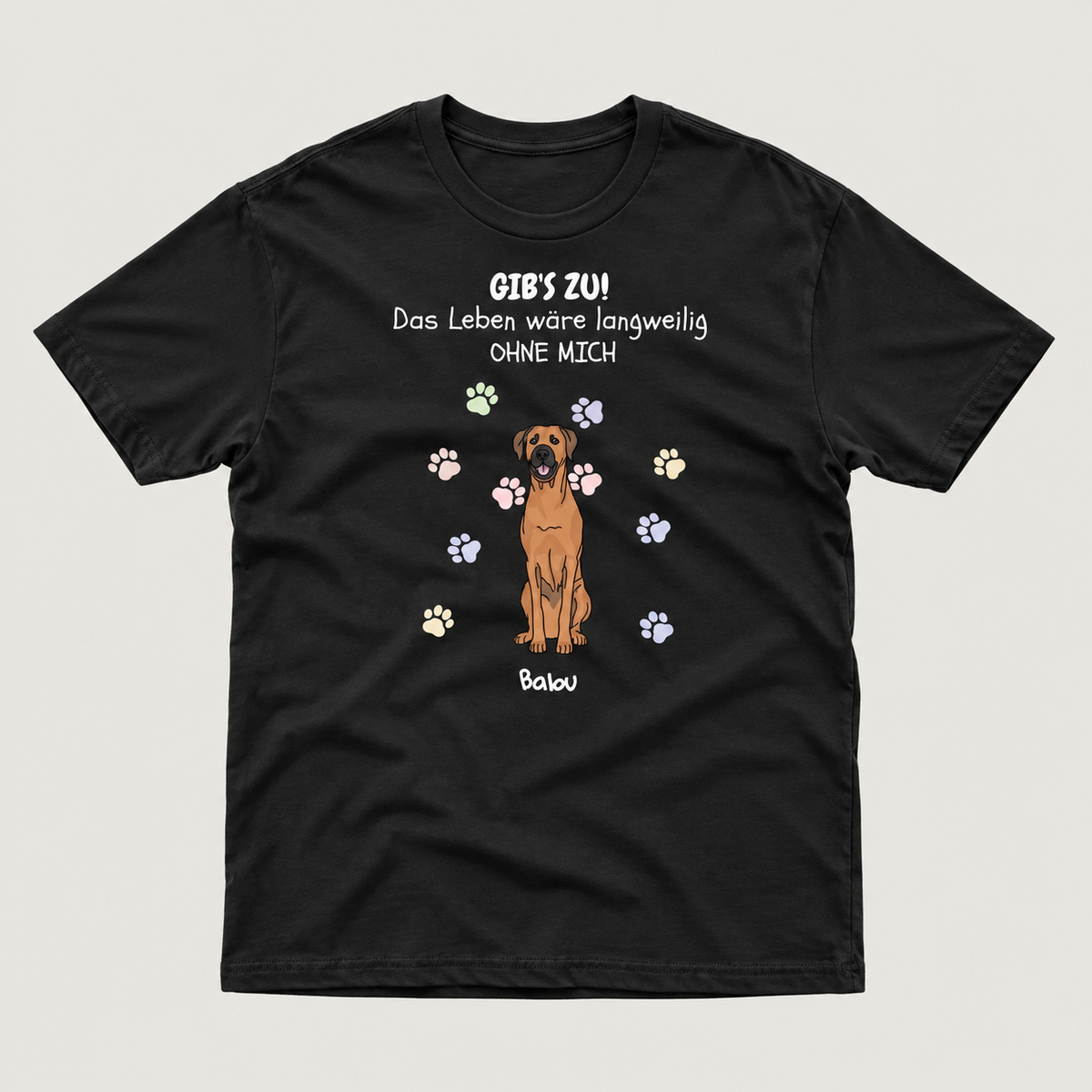 Camiseta negra con motivo de perro y texto, personalizada con el nombre "Balu".