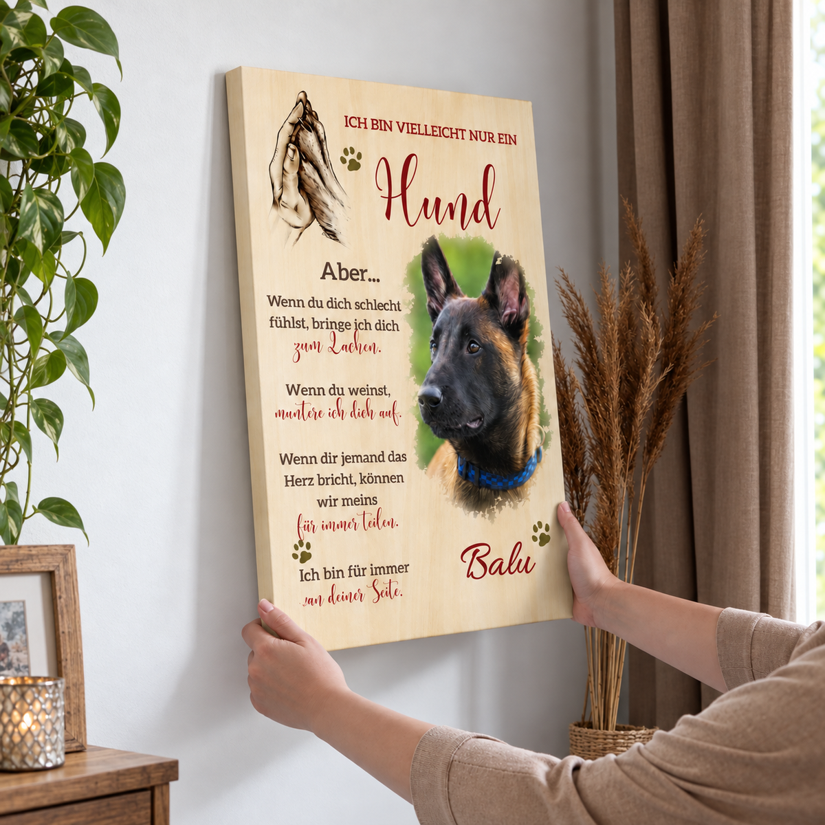 Lienzo personalizado con foto de perro y frases características en efecto madera. Colores: beige y marrón.
