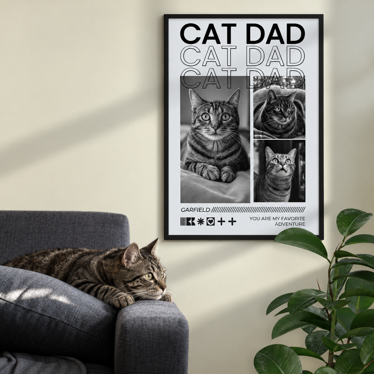 Póster personalizado titulado "Cat Dad" con fotos de gatos en blanco y negro, enmarcado.