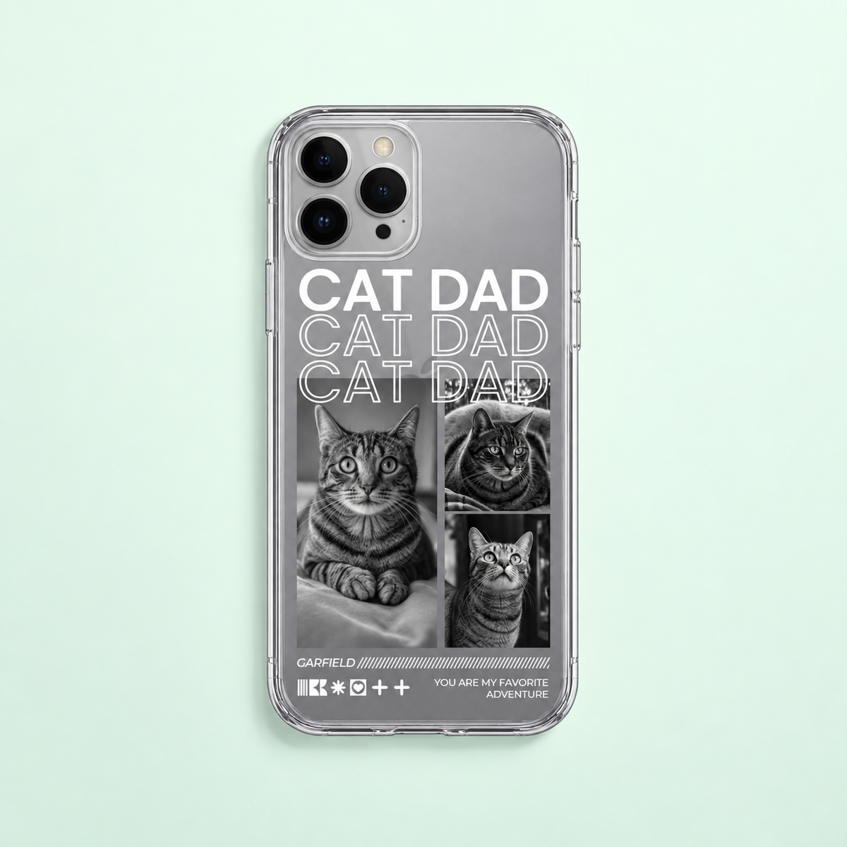 Funda de móvil personalizada con motivos de gatos y el texto "Cat Dad" en blanco y negro.