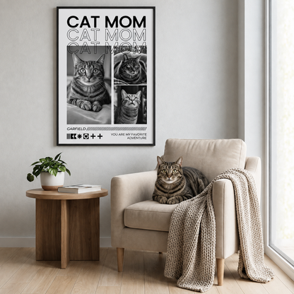 Póster personalizado con tres fotos de gatos, marco negro, salón con sillón beige y maceta verde.