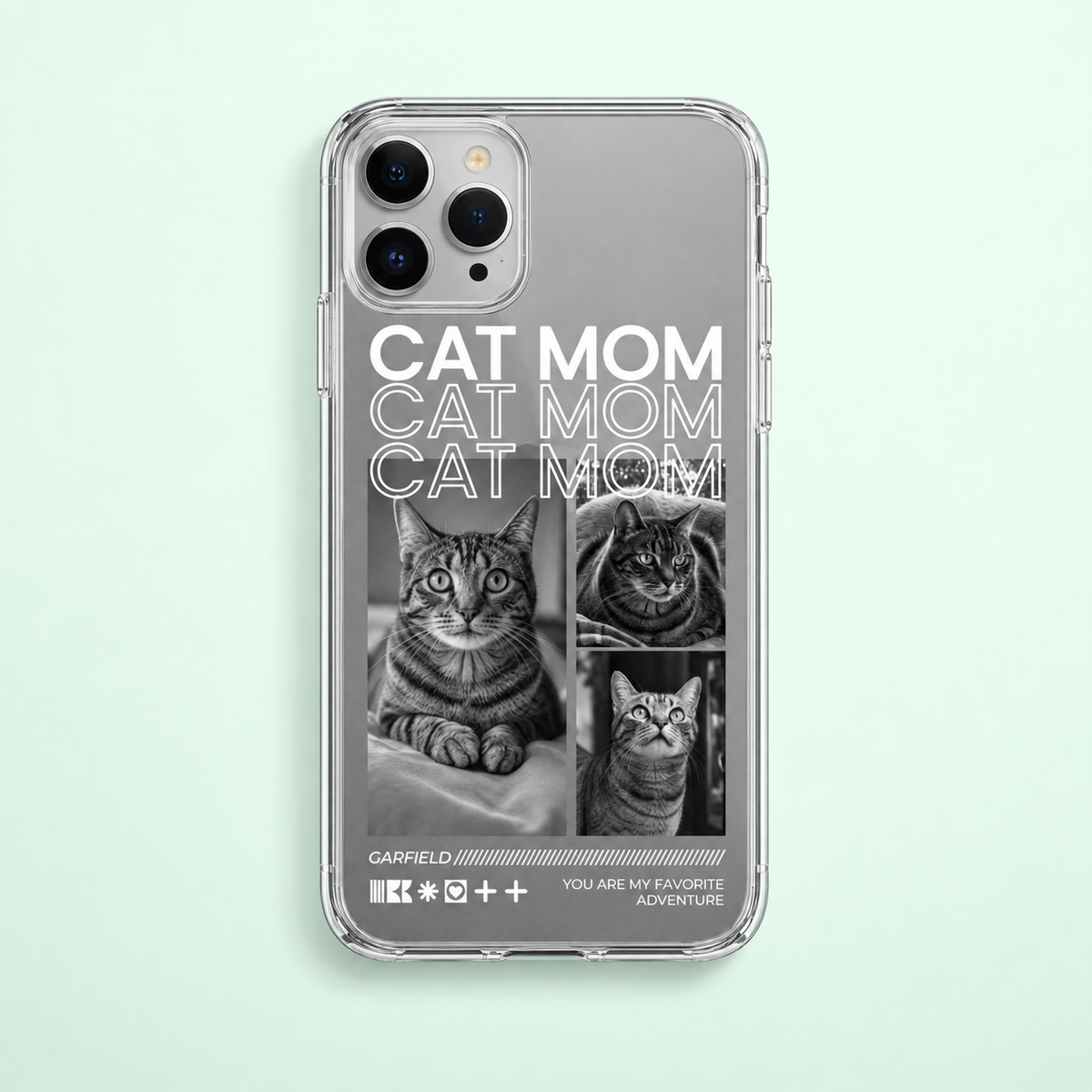 Funda de móvil transparente con el texto "Cat Mom" y fotos de gatos.