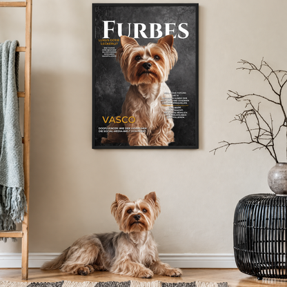 Un póster personalizado enmarcado de un yorkshire terrier en la pared y otro yorkshire terrier en el suelo.