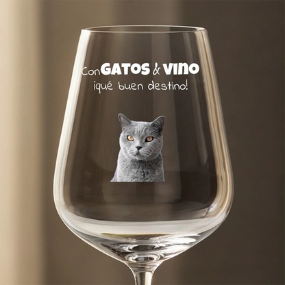 Copa de vino personalizada – Con gatos & vino, qué buen destino – Con foto – imagen del producto 1 de 4
