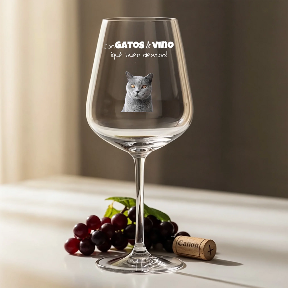 Copa de vino personalizada – Con gatos & vino, qué buen destino – Con foto – imagen del producto 2 de 4
