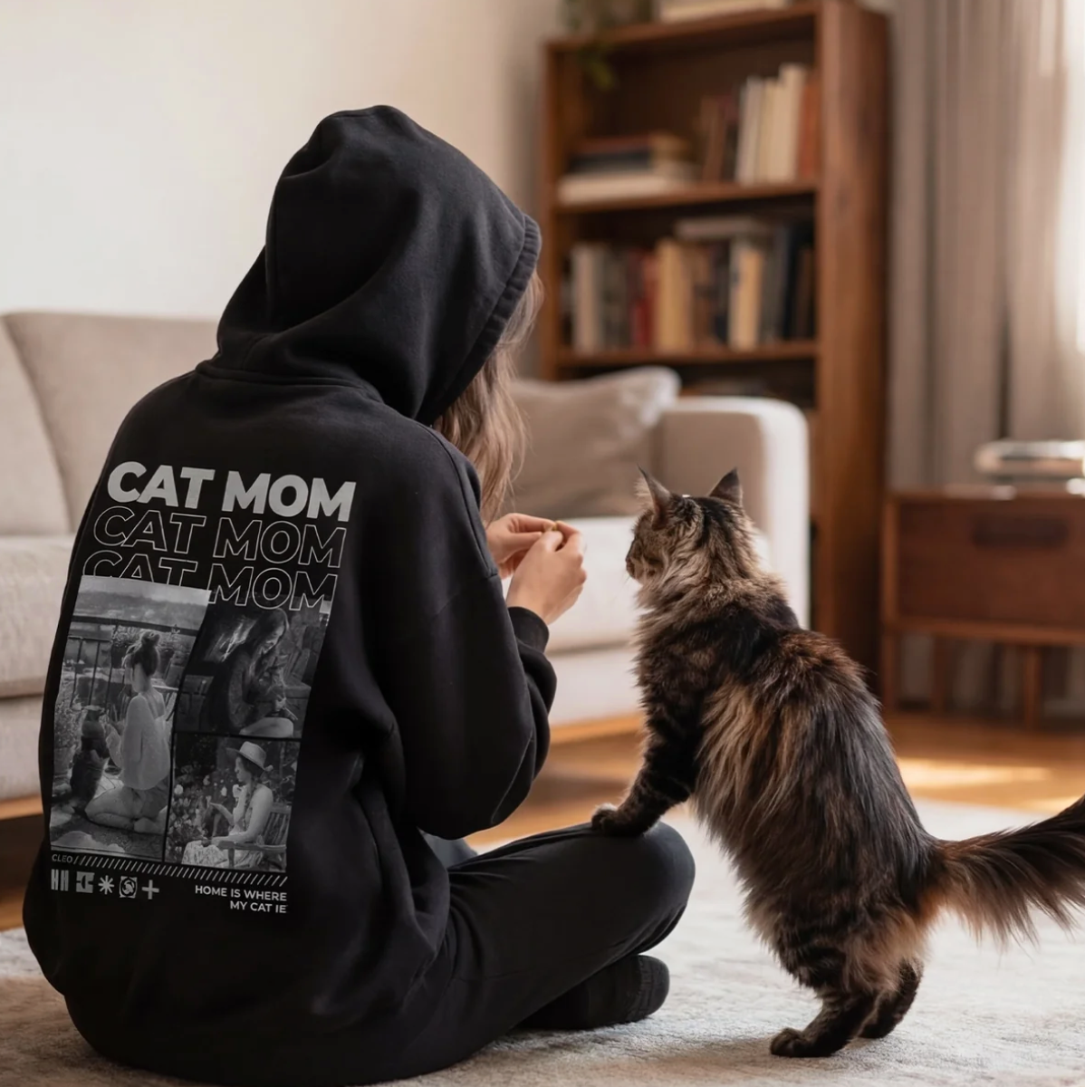 Sudadera con capucha personalizada – Cat Mom – imagen del producto 7 de 8