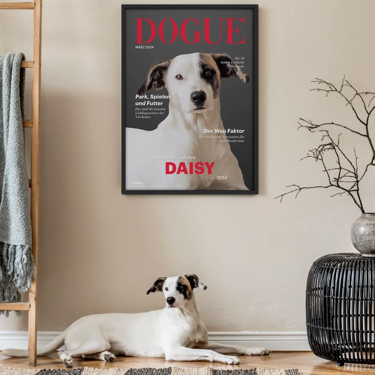 Póster enmarcado con foto de perro y texto, a juego con los colores de la pared.