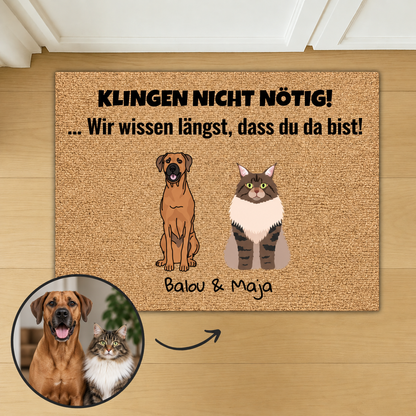 Felpudo de coco personalizado con dibujos de perro y gato, texto: "Klingeln nicht nötig!"